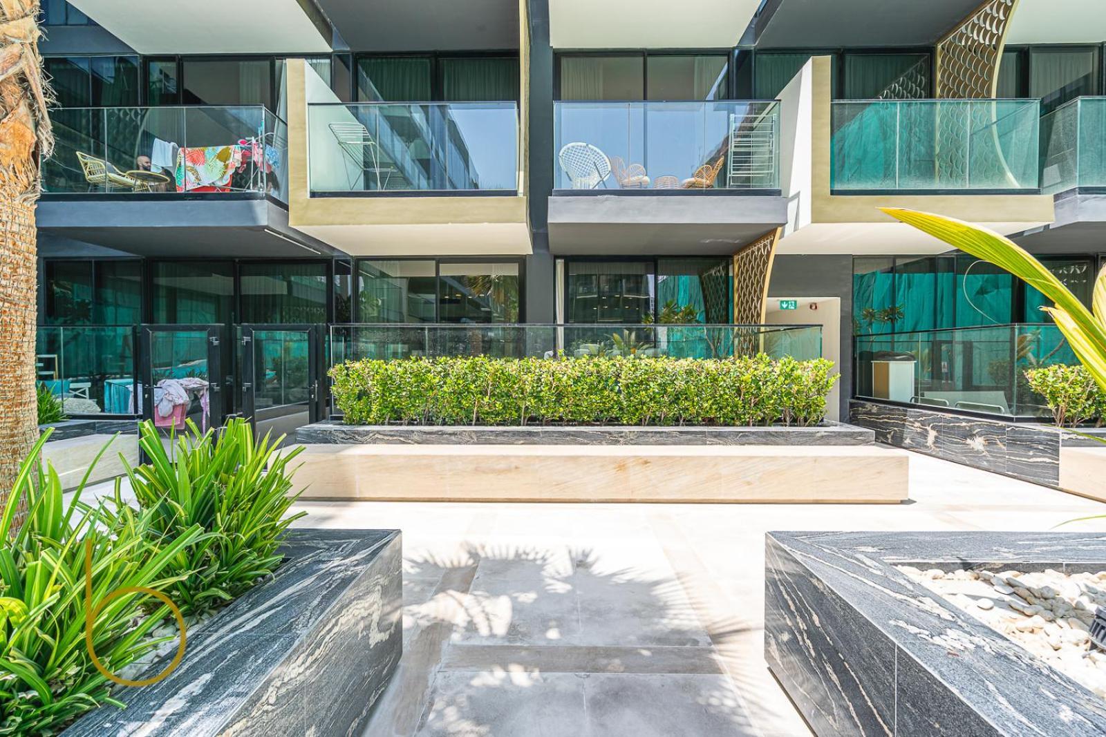 Bookable - Binghatti Crescent, Xl 1 Bedroom, Private Terrace
